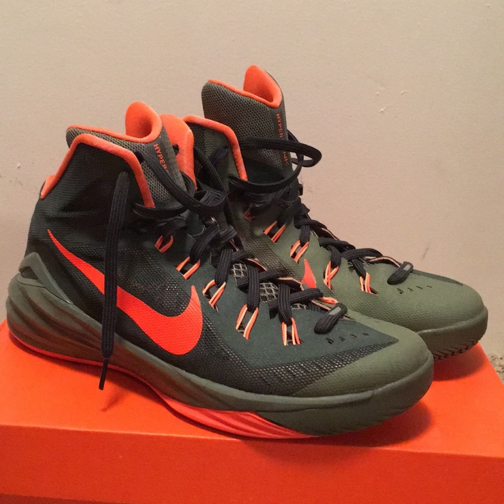 Hyperdunk Basketball Shoes
